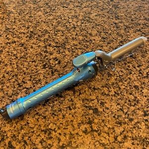 BaBylissPRO Nano Titanium Conicurl Iron